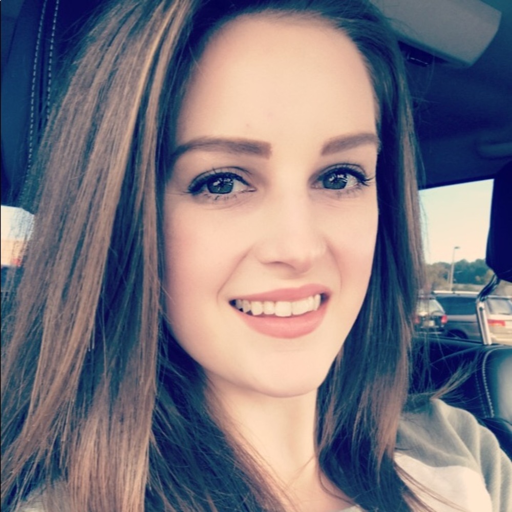 Meet your Posher, Kayla